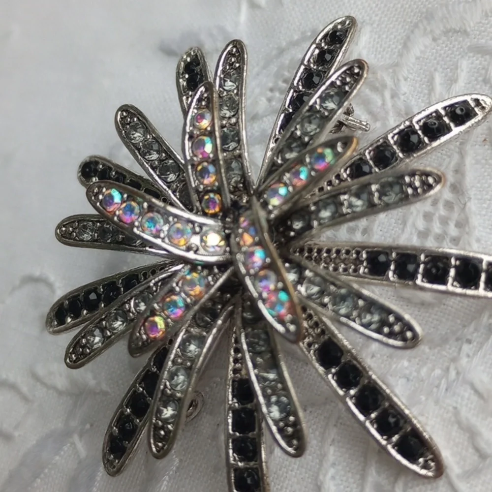 Vintage Flower Starburst atomic cosmo AB Rhinestone Brooch Silver Tone